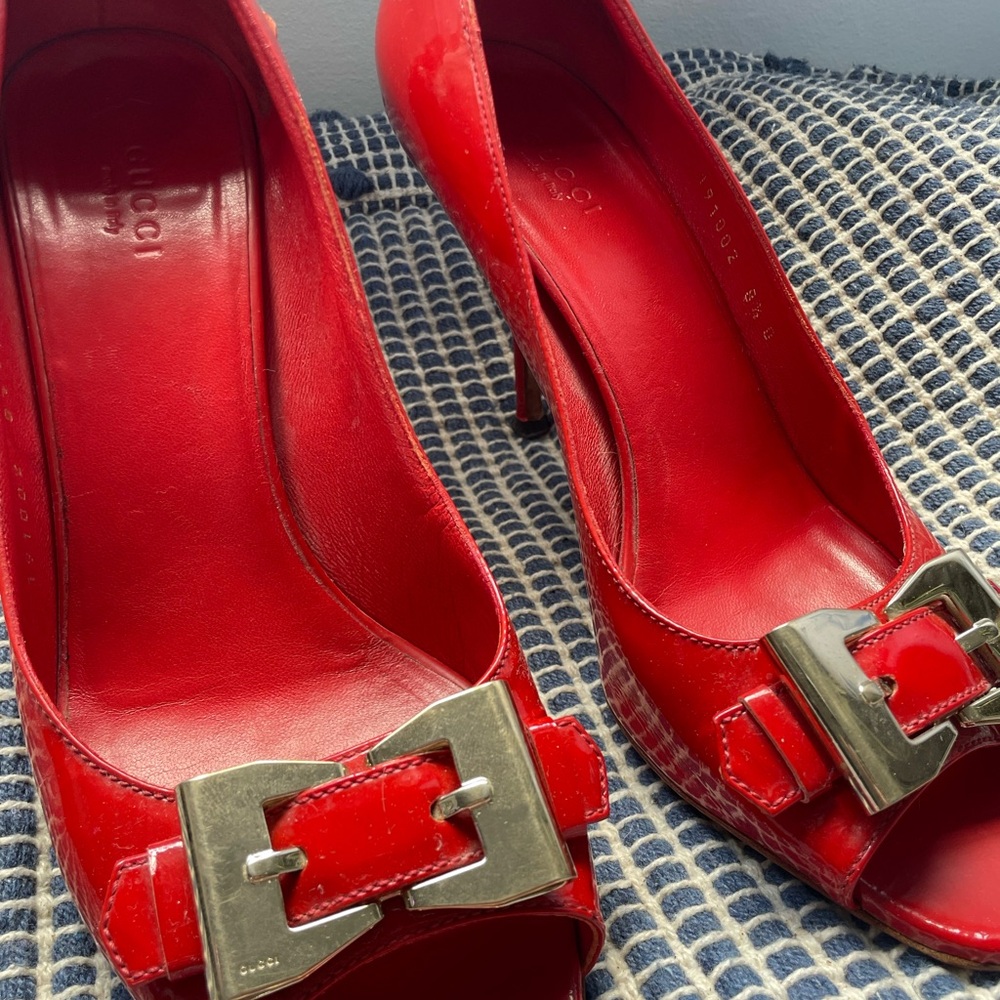 Gucci Red Patent Leather Heels with Gold Buckle